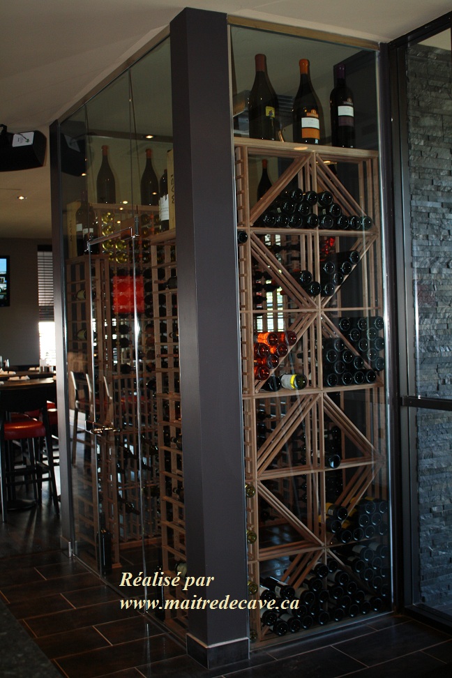 Cellier Restaurant Grizzly's Rosemere